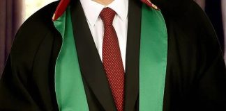 Son yıllarda ekonomik büyüme, küreselleşme ve artan ticari faaliyetler, kurumsal hukuk bürolarının hukuk piyasasında daha görünür hale gelmesine neden olmuştur. Özellikle büyük ölçekli şirketlerin artması ve uluslararası yatırım hareketliliği, hukuk hizmetlerine olan ihtiyacı daha karmaşık ve sürekli bir yapıya dönüştürmüştür. Bu durum hukuk sistemi içerisinde kurumsallaşmanın önemini artırmıştır. Konulu bir haber görseli.