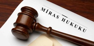 Türkiye’de miras hukuku, son yıllarda Yargıtay ve yerel mahkemeler tarafından verilen yeni içtihatlarla birlikte önemli bir dönüşüm sürecine girmiştir. Miras paylaşımı, vasiyetname geçerliliği ve mirasçılık haklarına ilişkin verilen kararlar, hem hukuk sistemi hem de bireylerin mülkiyet hakları açısından belirleyici bir rol oynamaktadır. Konulu bir haber görseli.