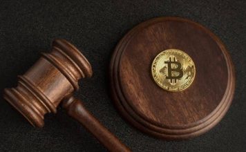 Son yıllarda finans dünyasında yaşanan en büyük dönüşümlerden biri kripto para ekosisteminin hızla büyümesi oldu. Bu büyüme, beraberinde yeni hukuki düzenlemeleri ve yasal çerçeve arayışlarını da gündeme getirdi. Özellikle dijital varlıkların artması, yatırımcı sayısının çoğalması ve küresel işlemlerin hızlanması, kripto para hukuku alanını kritik bir inceleme sahası haline getirdi. Konulu bir haber görseli.