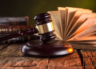 Küresel ekonominin gelişmesiyle birlikte ülkeler arasındaki sermaye hareketliliği her geçen yıl artış göstermektedir. Bu süreçte yabancı yatırımcı hukuku, uluslararası yatırımcıların haklarının korunması, yatırım süreçlerinin güvence altına alınması ve ekonomik istikrarın desteklenmesi açısından büyük önem taşımaktadır. Yabancı sermayenin ülke ekonomilerine katkı sağlaması, yalnızca finansal kaynakların artmasını değil, aynı zamanda teknoloji transferi, istihdamın güçlenmesi ve üretim kapasitesinin yükselmesini de beraberinde getirmektedir. Konulu bir haber görseli.